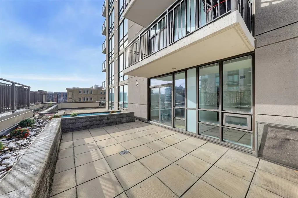 1118 12 Avenue SW #305