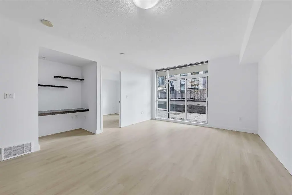 1118 12 Avenue SW #305