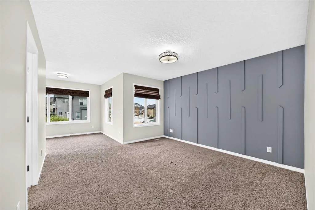 157 Sage Valley Road NW