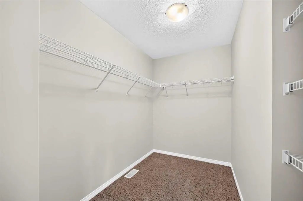 157 Sage Valley Road NW