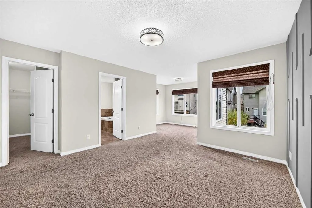 157 Sage Valley Road NW
