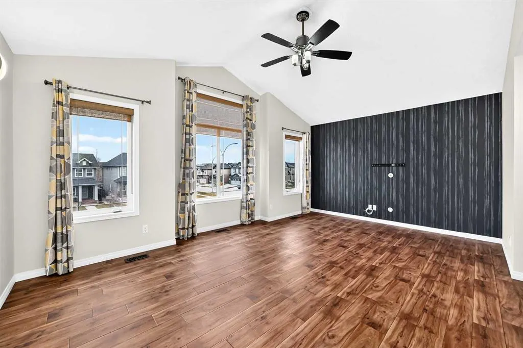 157 Sage Valley Road NW