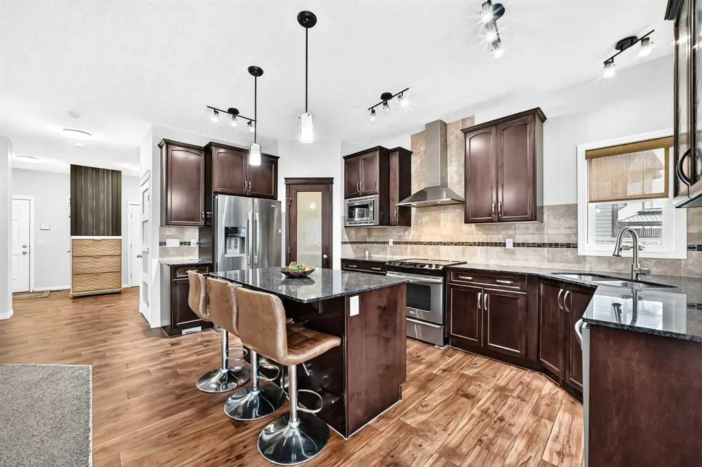 157 Sage Valley Road NW