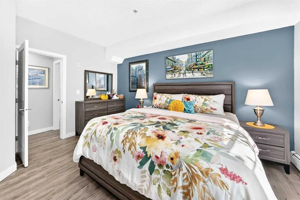 156 Country Village Circle NE #115