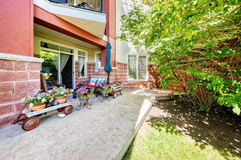 156 Country Village Circle NE #115