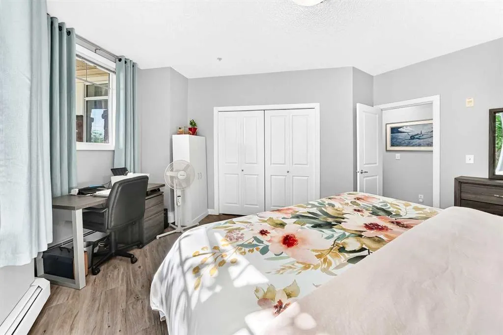 156 Country Village Circle NE #115