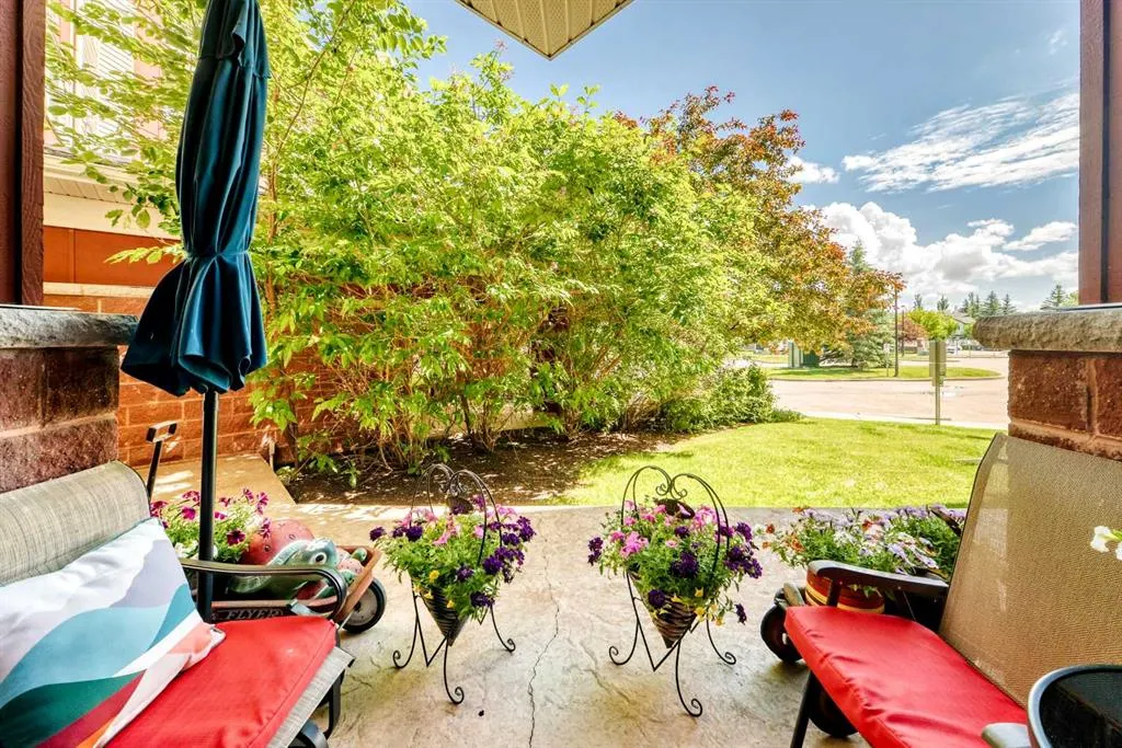 156 Country Village Circle NE #115