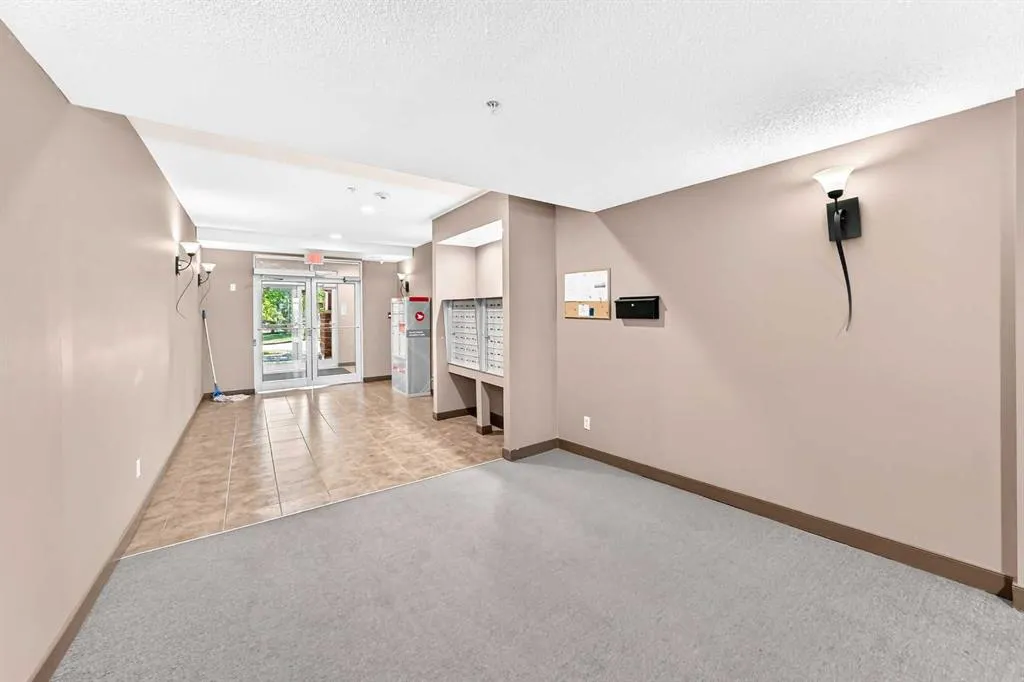 156 Country Village Circle NE #115
