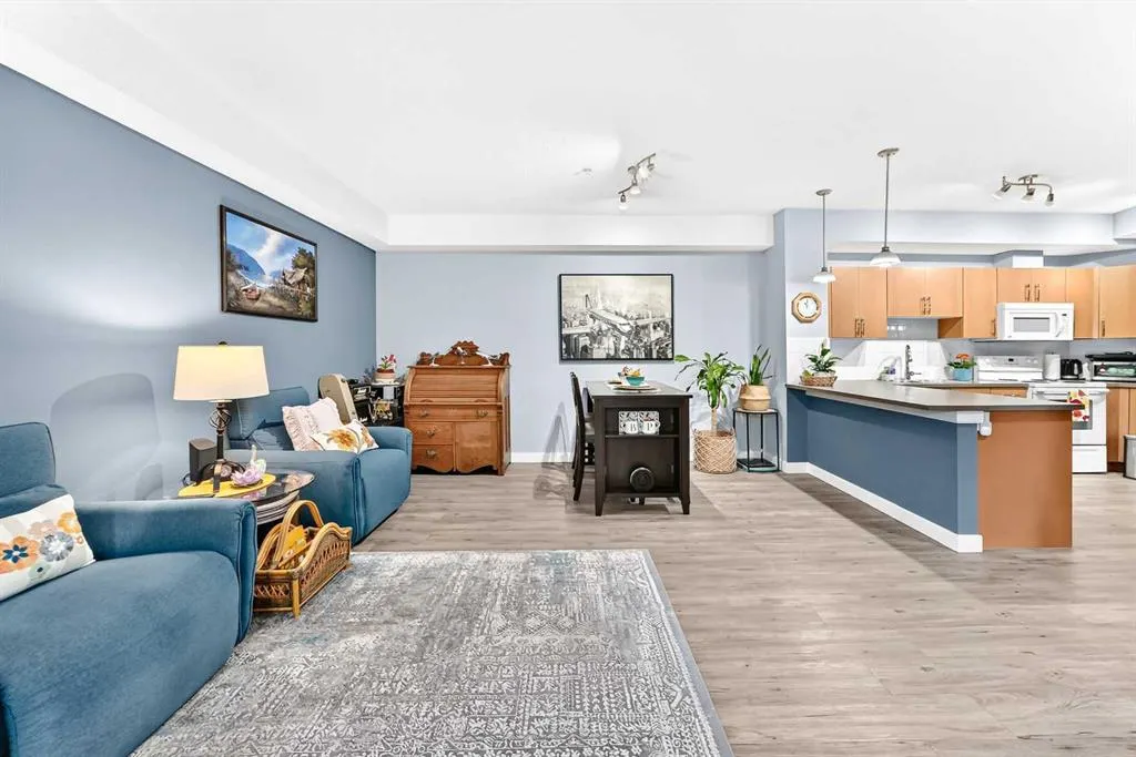 156 Country Village Circle NE #115