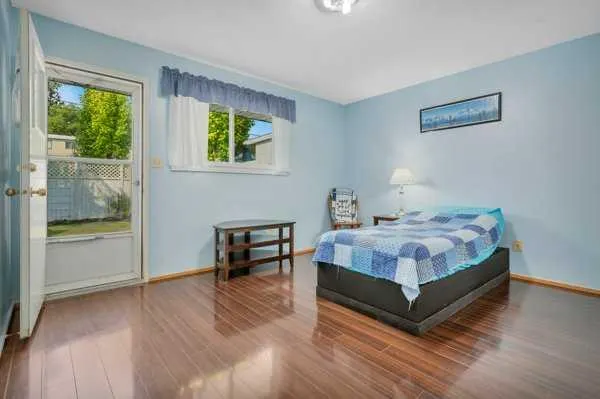 240 Ebert Close