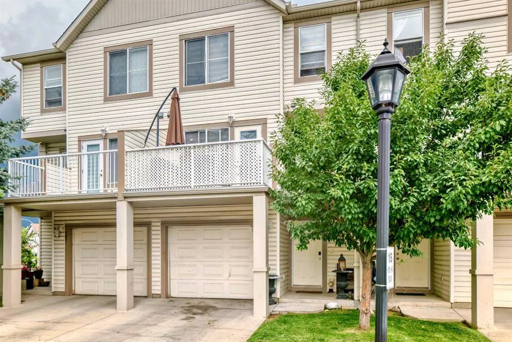 105 COPPERFIELD Lane SE