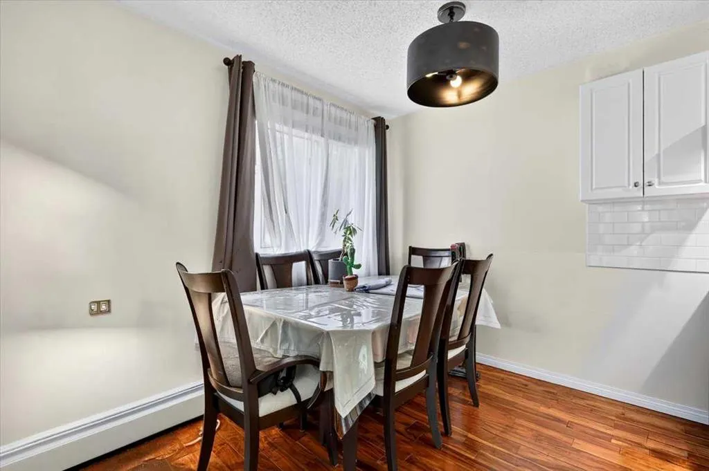 709 3 Avenue NW #201