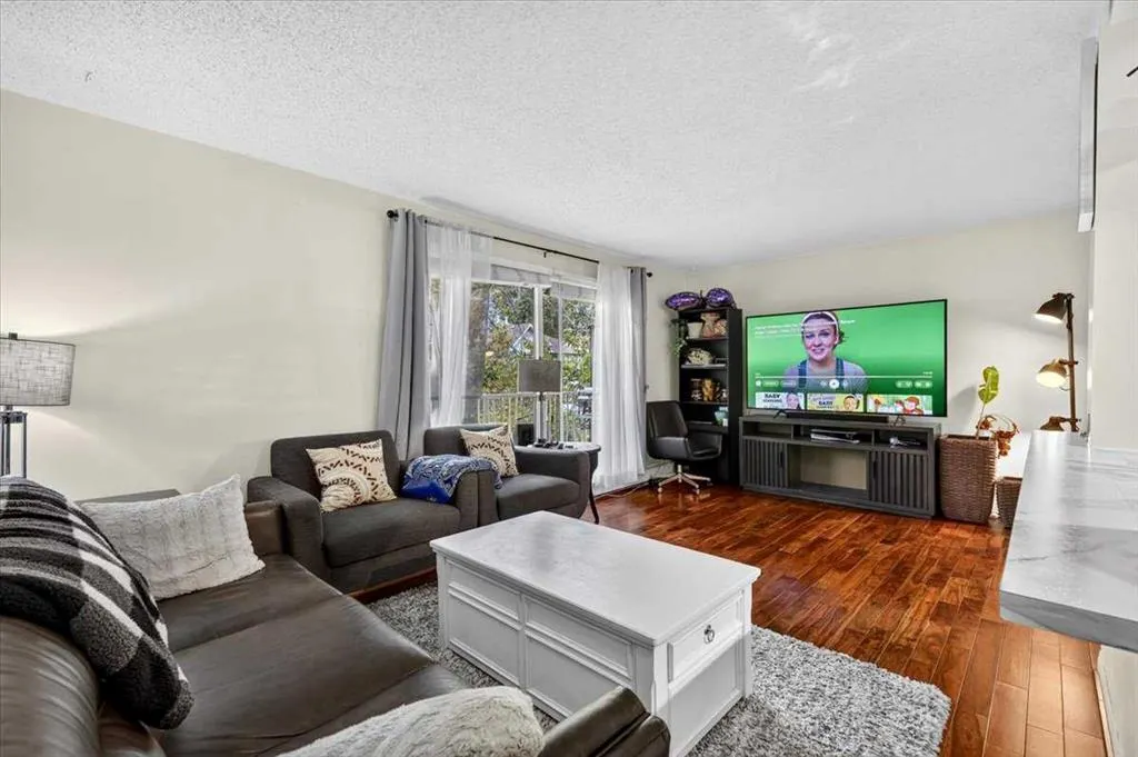 709 3 Avenue NW #201