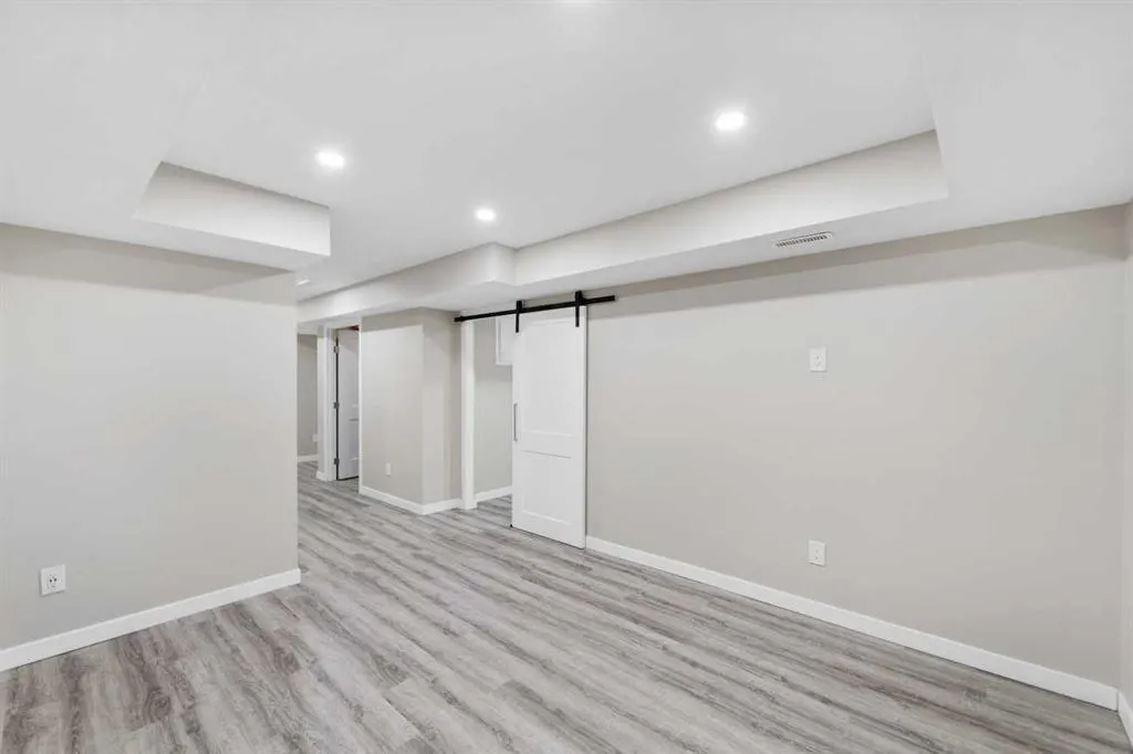 1330 LEGACY Circle SE