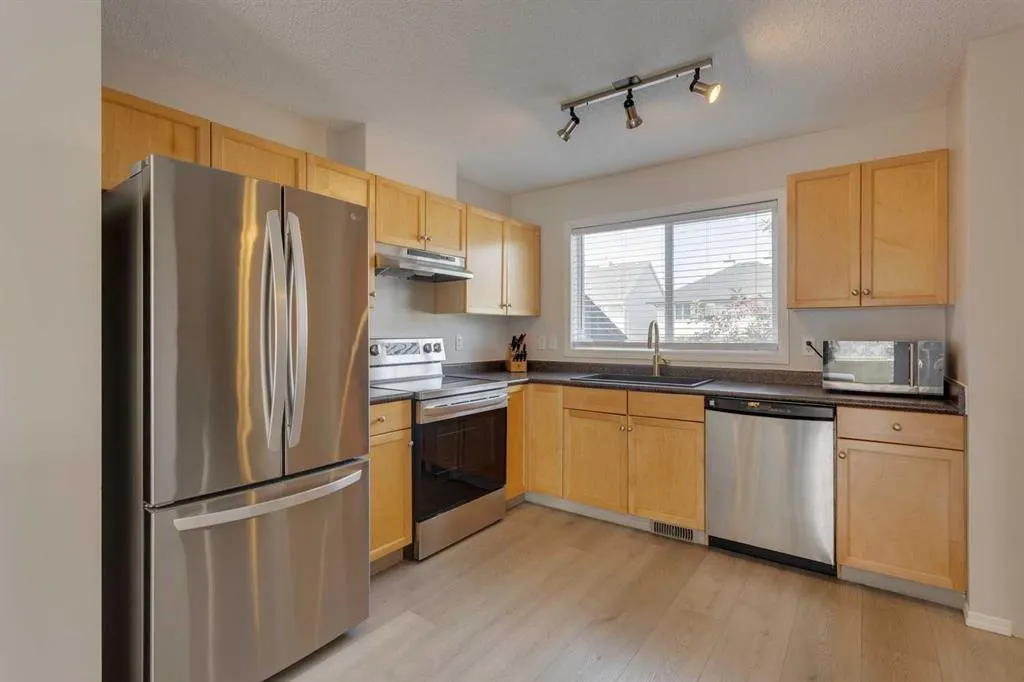 180 Prestwick Acres Lane SE