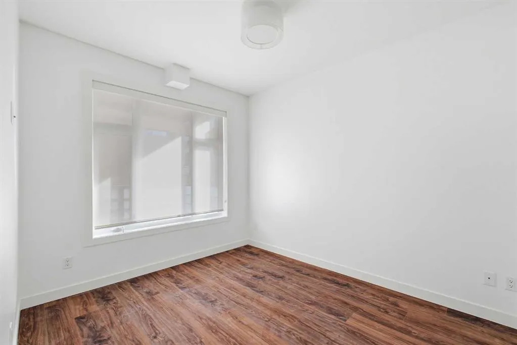 1720 10 Street SW #209