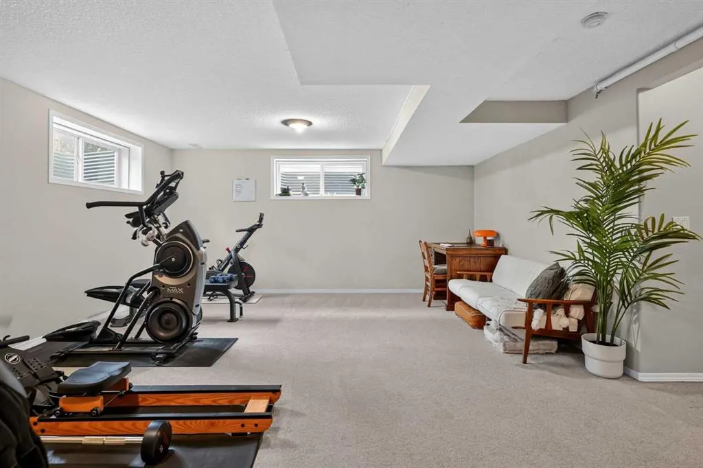 110 Lakeview Shores