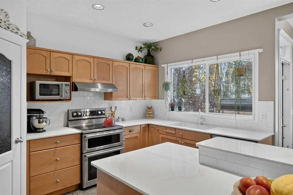 110 Lakeview Shores