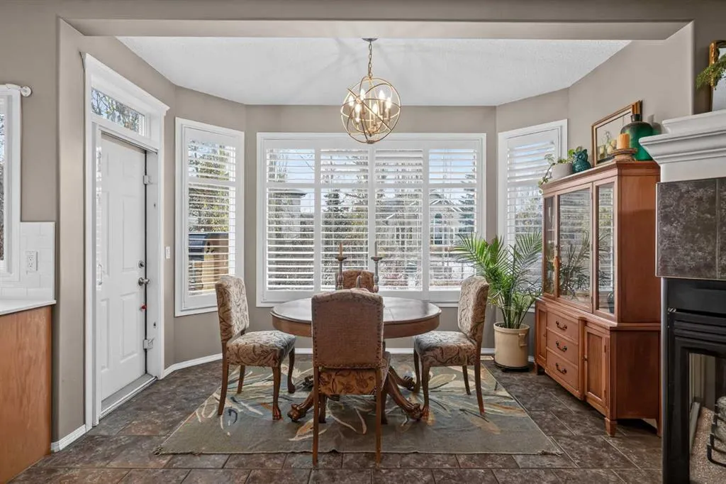 110 Lakeview Shores