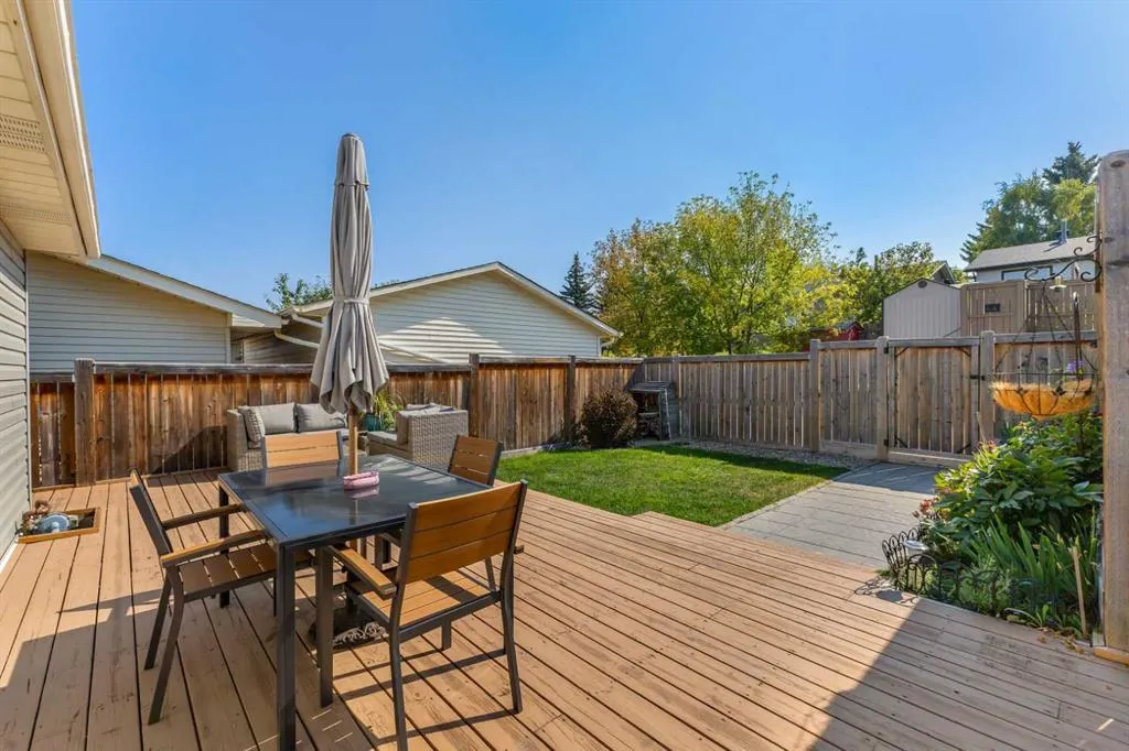 104 Macewan Park Road NW