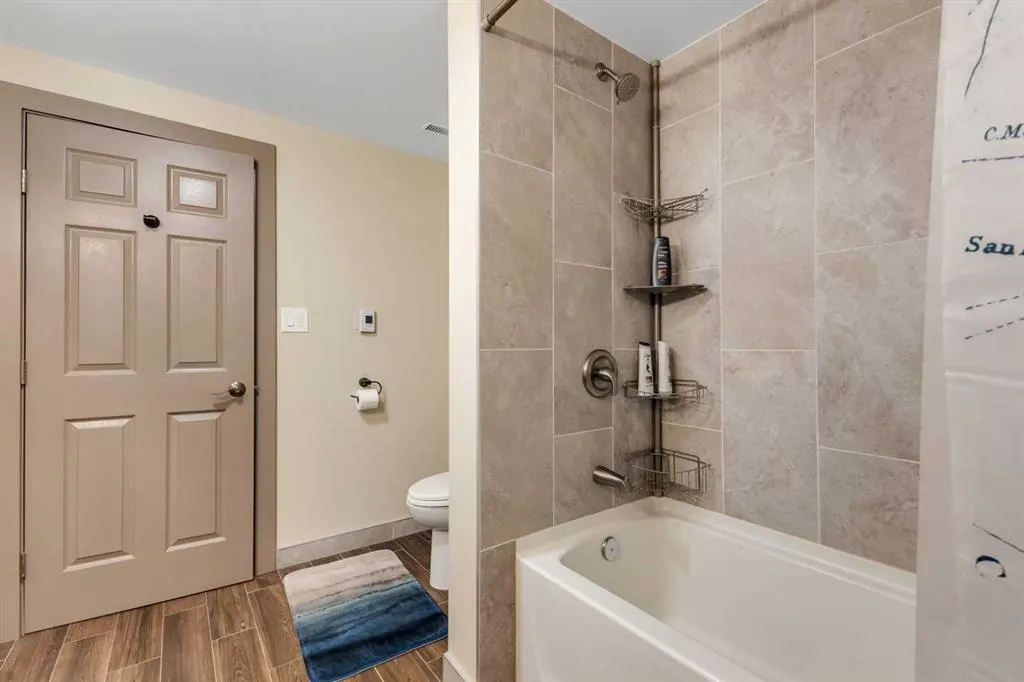 104 Macewan Park Road NW