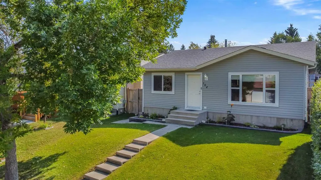 104 Macewan Park Road NW