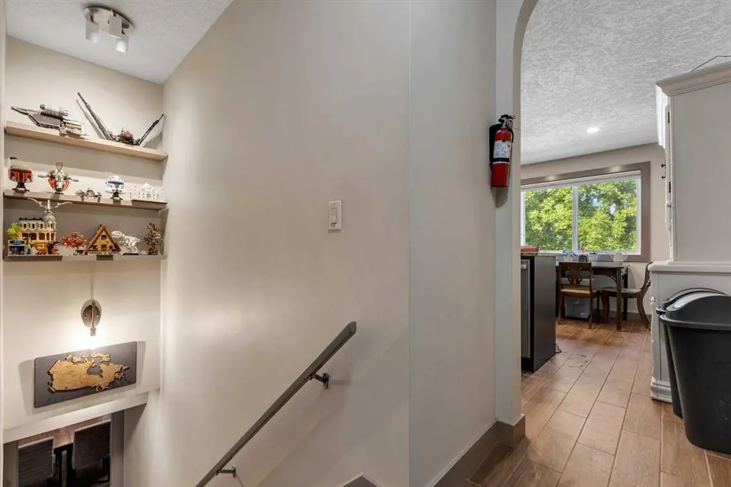 104 Macewan Park Road NW