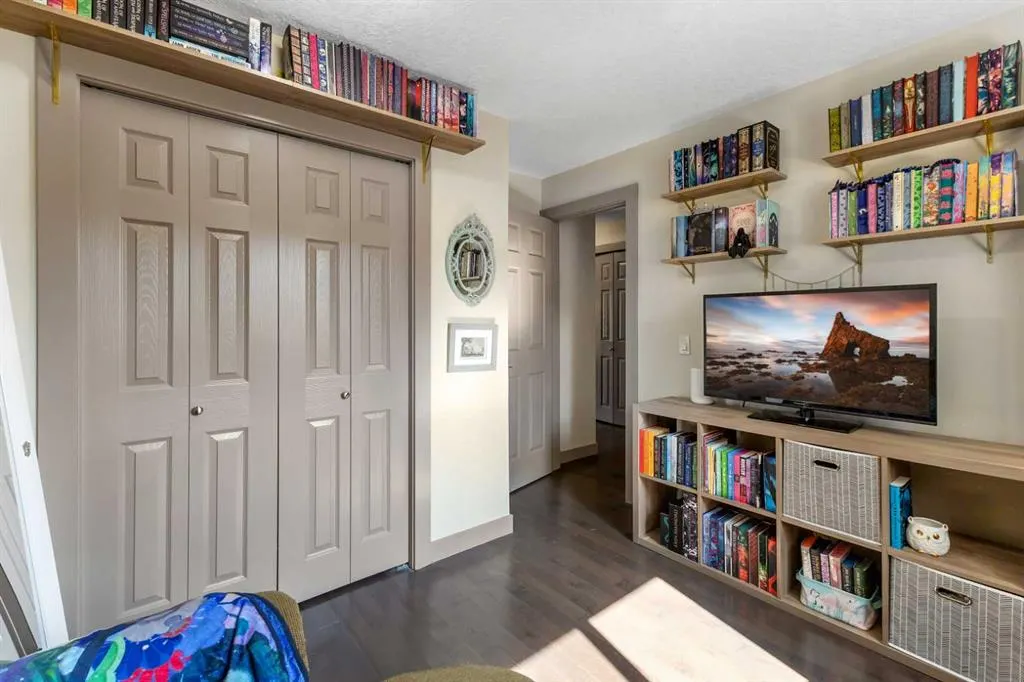 104 Macewan Park Road NW