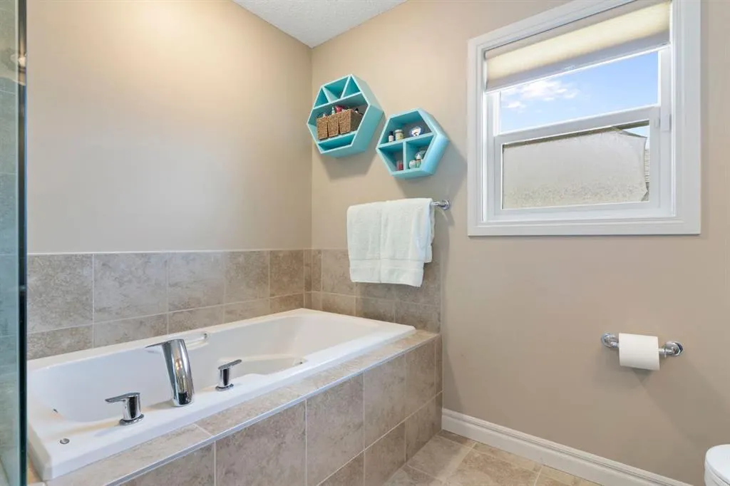 37 Heritage View