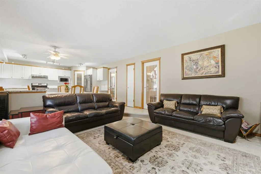 71 Woodpark Close SW