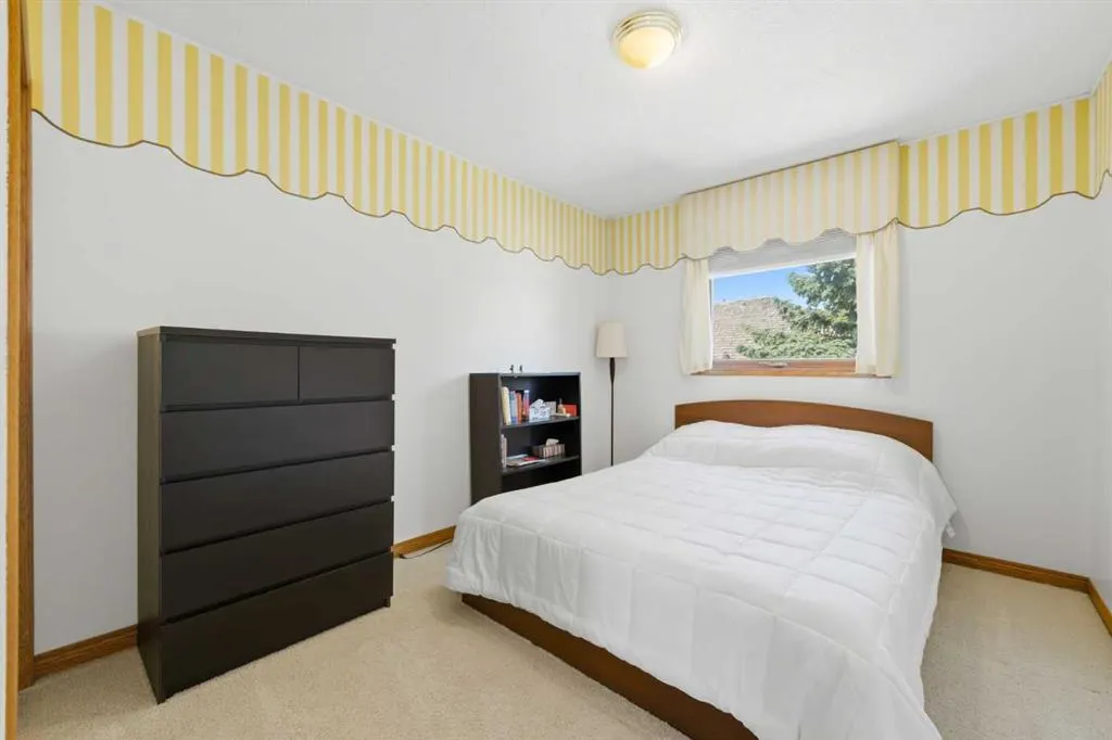 71 Woodpark Close SW