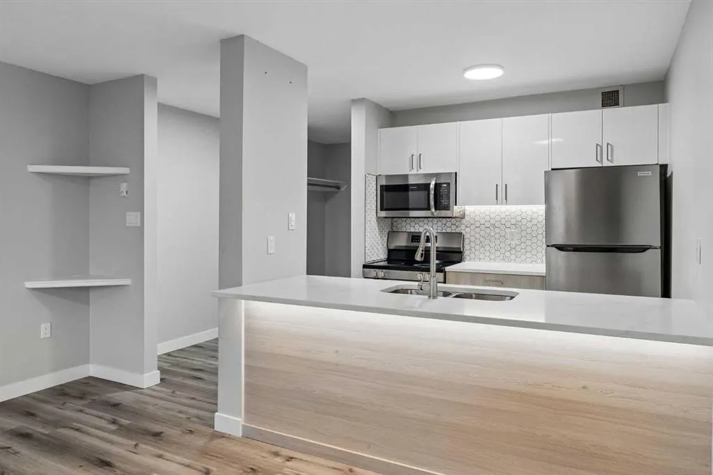 116 3 Avenue SE #304