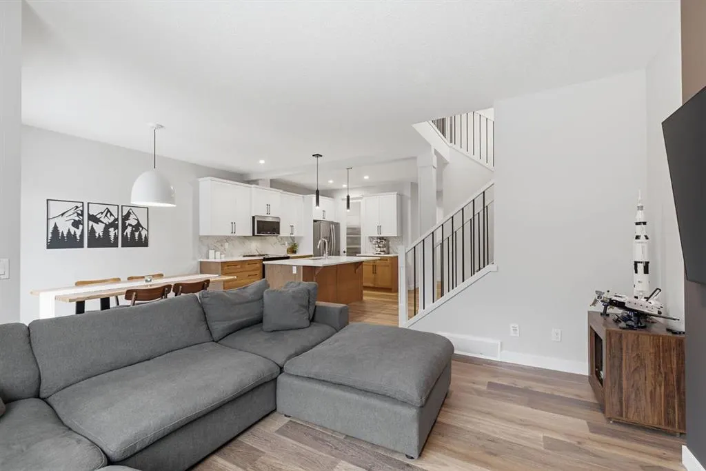 312 Precedence Hill