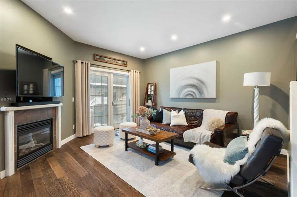 1840 27 Avenue SW #2