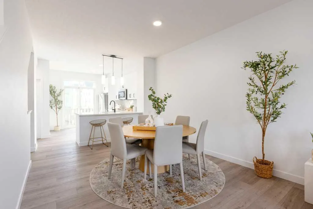 437 Alpine Avenue SW #705