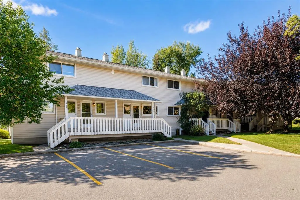 554 Killarney Glen Court SW