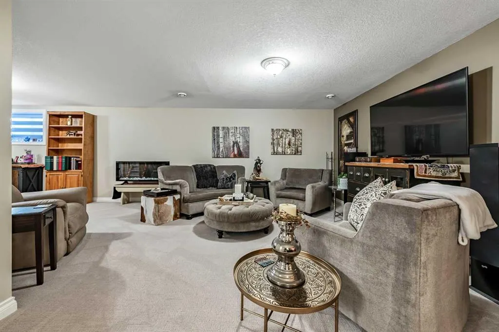 48 Tucker Circle