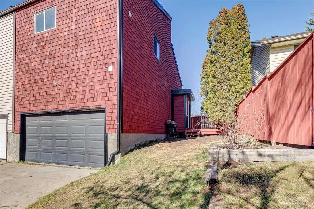 37 Ranch Glen Drive NW