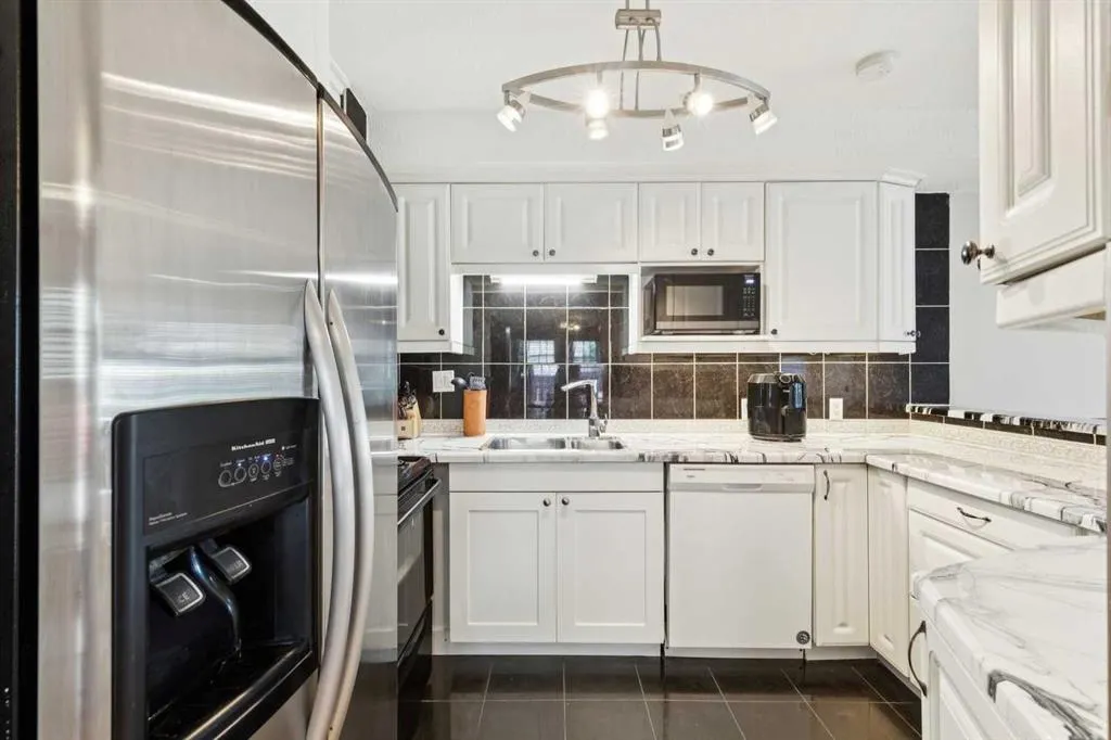 37 Ranch Glen Drive NW