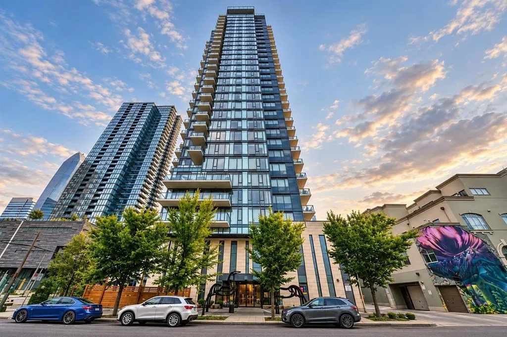 1010 6 Street SW #2206