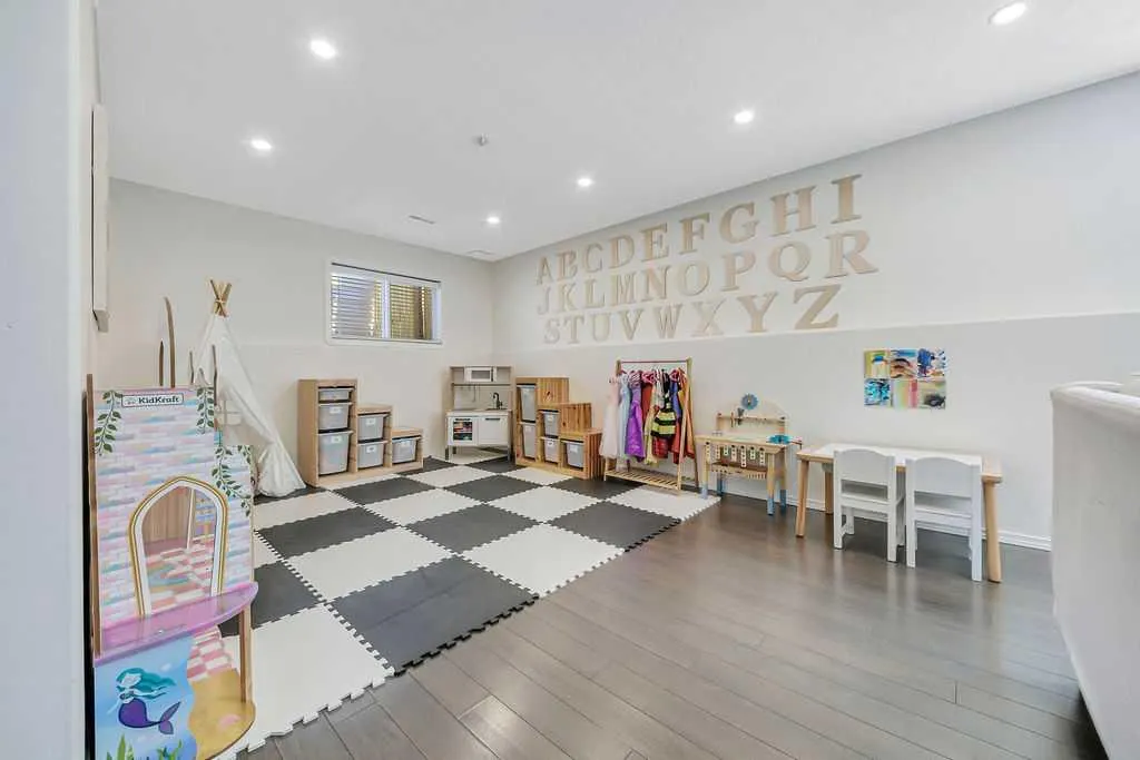 35 Jepsen Crescent