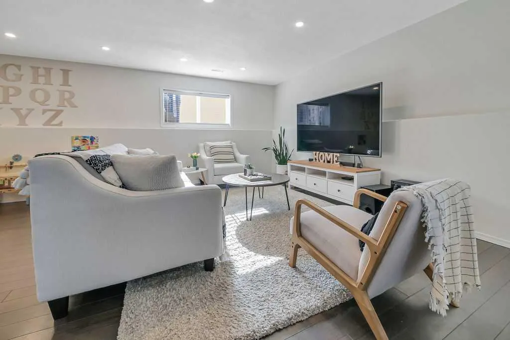 35 Jepsen Crescent