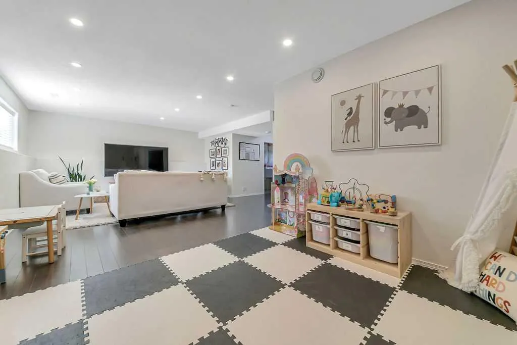 35 Jepsen Crescent