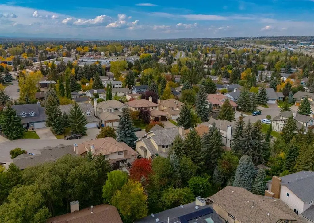 492 Silvergrove Gardens NW