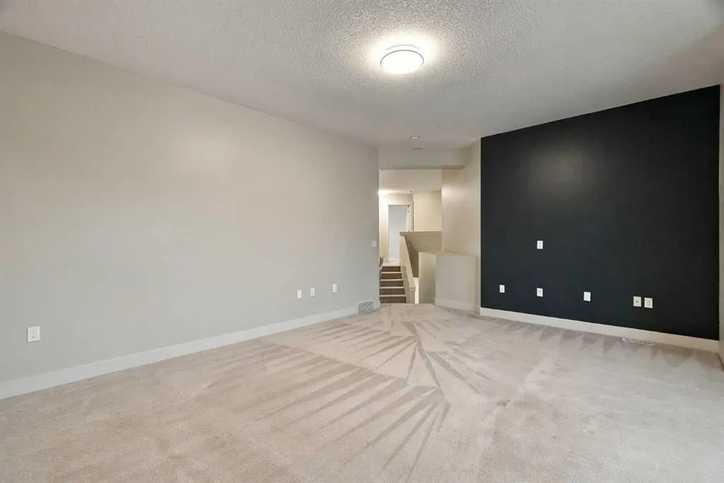 24 Auburn Sound Terrace SE