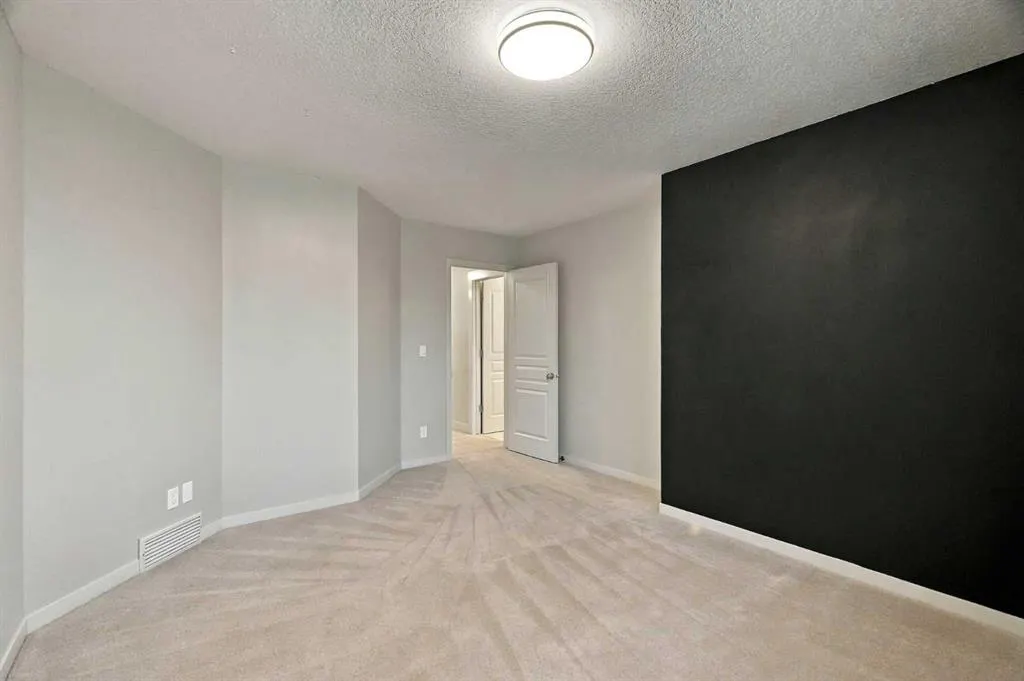 24 Auburn Sound Terrace SE