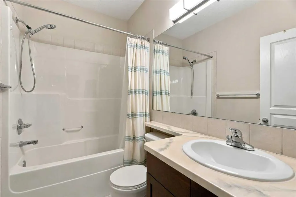 24 Auburn Sound Terrace SE