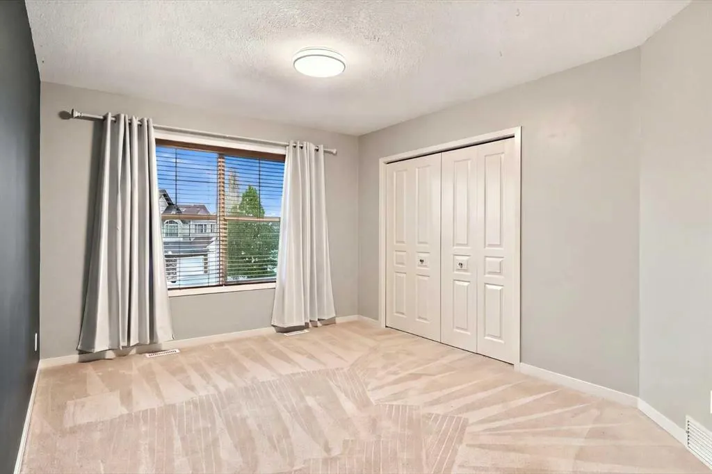24 Auburn Sound Terrace SE
