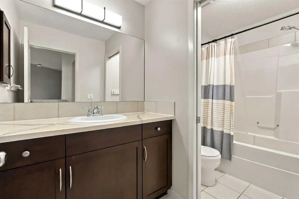 24 Auburn Sound Terrace SE