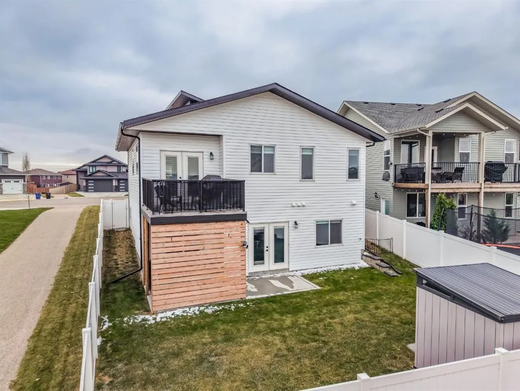 33 Maclean Close